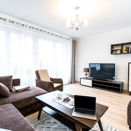 Przestrzenny Apartament 56M2 Z Tarasem - 2Homerent Колобжег Екстериор снимка