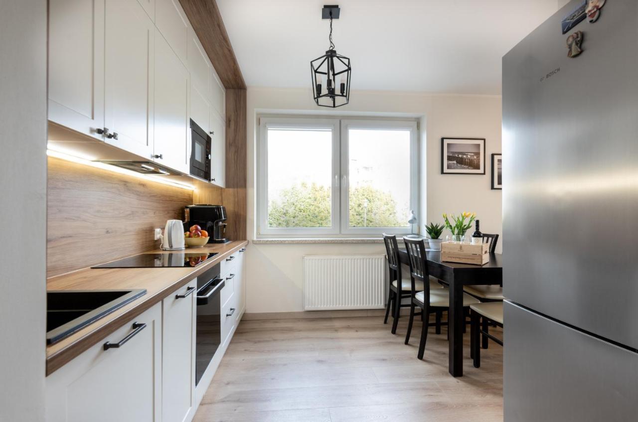Przestrzenny Apartament 56M2 Z Tarasem - 2Homerent Колобжег Екстериор снимка