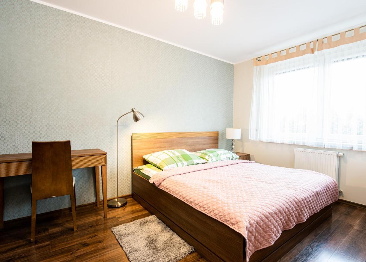 Przestrzenny Apartament 56M2 Z Tarasem - 2Homerent Колобжег Екстериор снимка