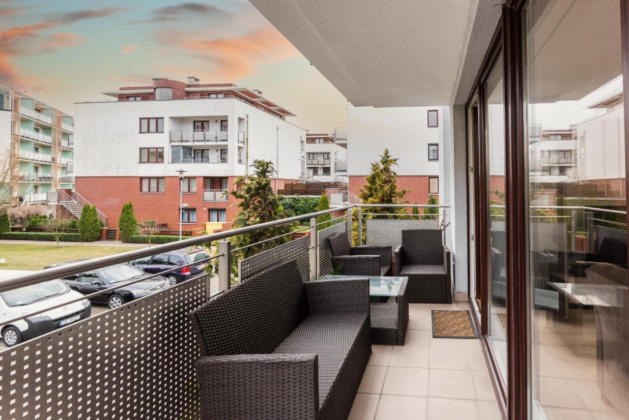 Przestrzenny Apartament 56M2 Z Tarasem - 2Homerent Колобжег Екстериор снимка